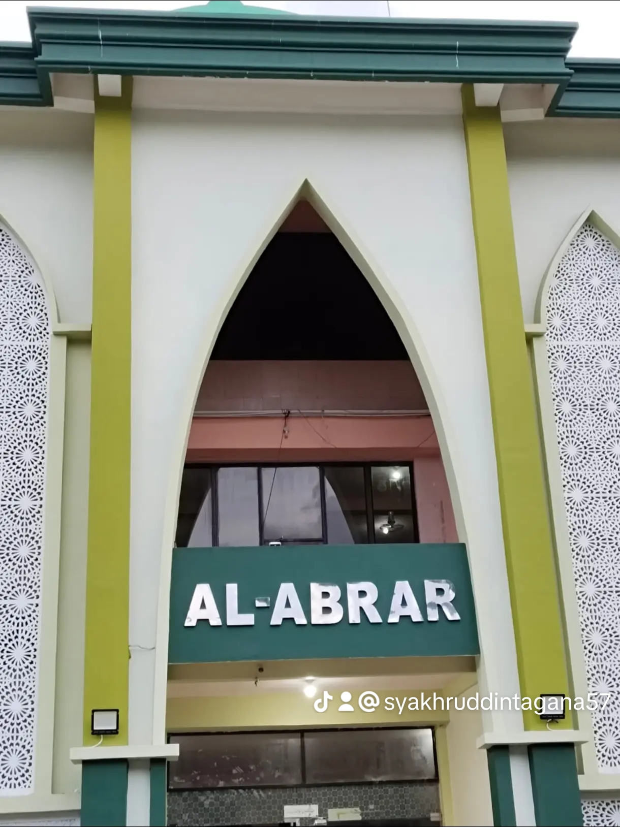 Masjid Besar Al Abrar